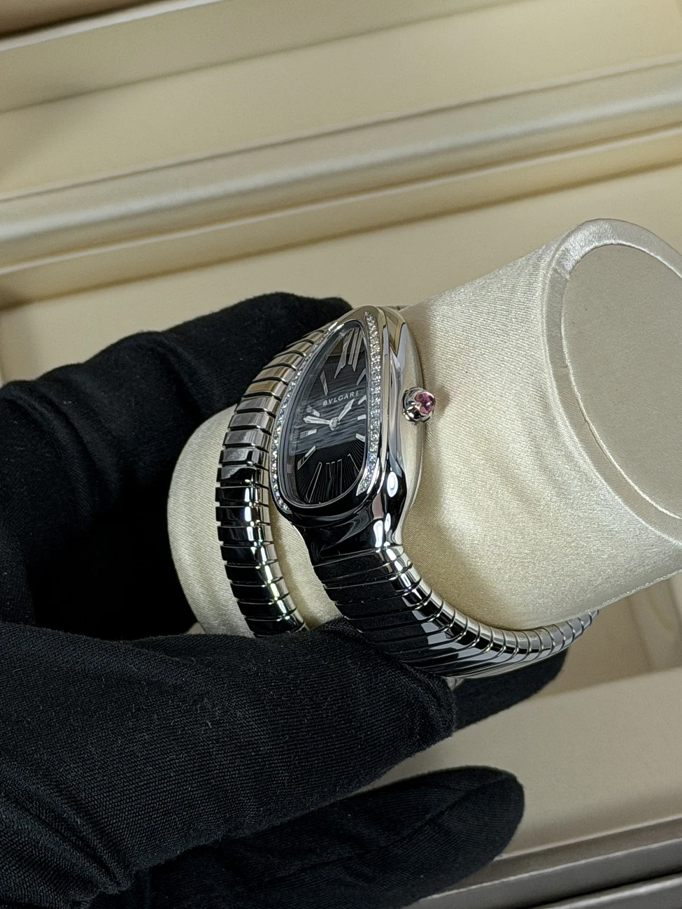 Часы Bvlgari  Serpenti Tubogas Steel And Diamonds  103524