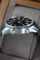 Часы Jaeger-LeCoultre  Polaris Date Olive  Q906863J