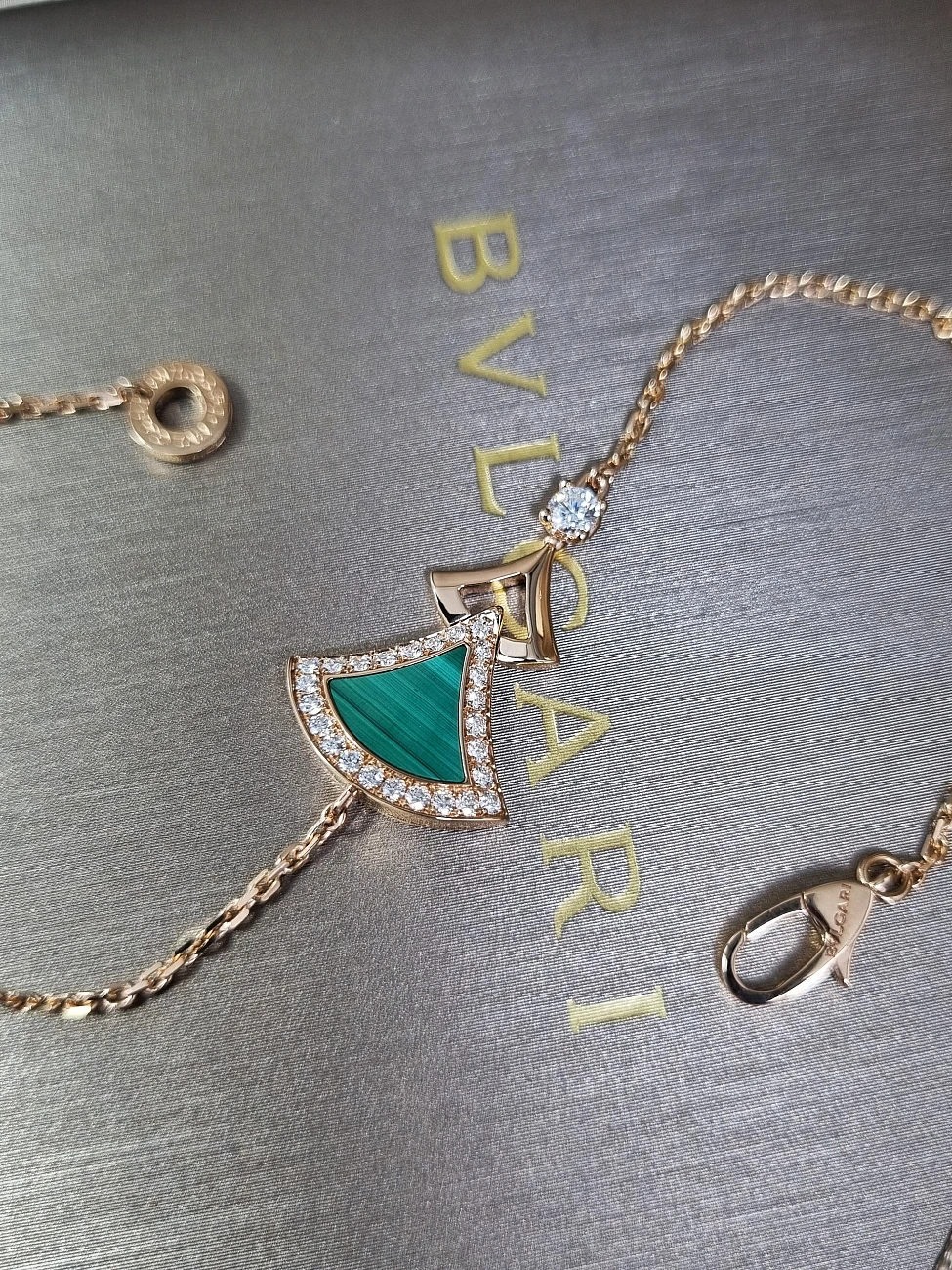 Украшение Bvlgari  Divas’ Dream Bracelet  358891 