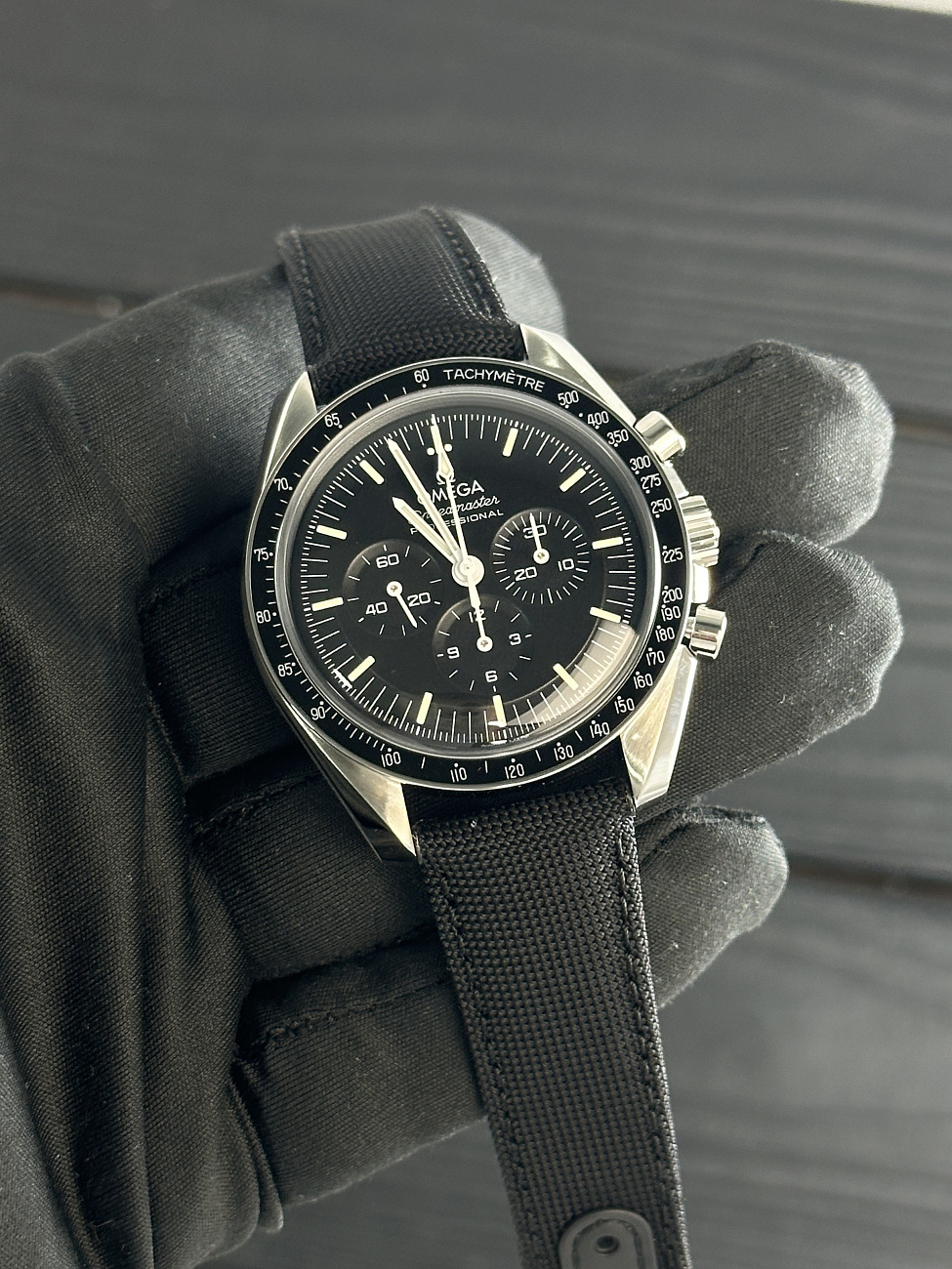 Часы Omega  Speedmaster Moonwatch Professional Co‑Axial Master Chronometer Chronograph 42 Mm  310.32.42.50.01.001