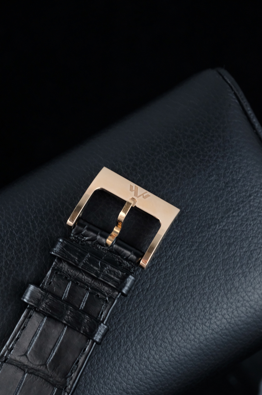 Часы DeWitt  Academia Hour Planet Gmt Black Tie Edition  AC.GMT.003.S2