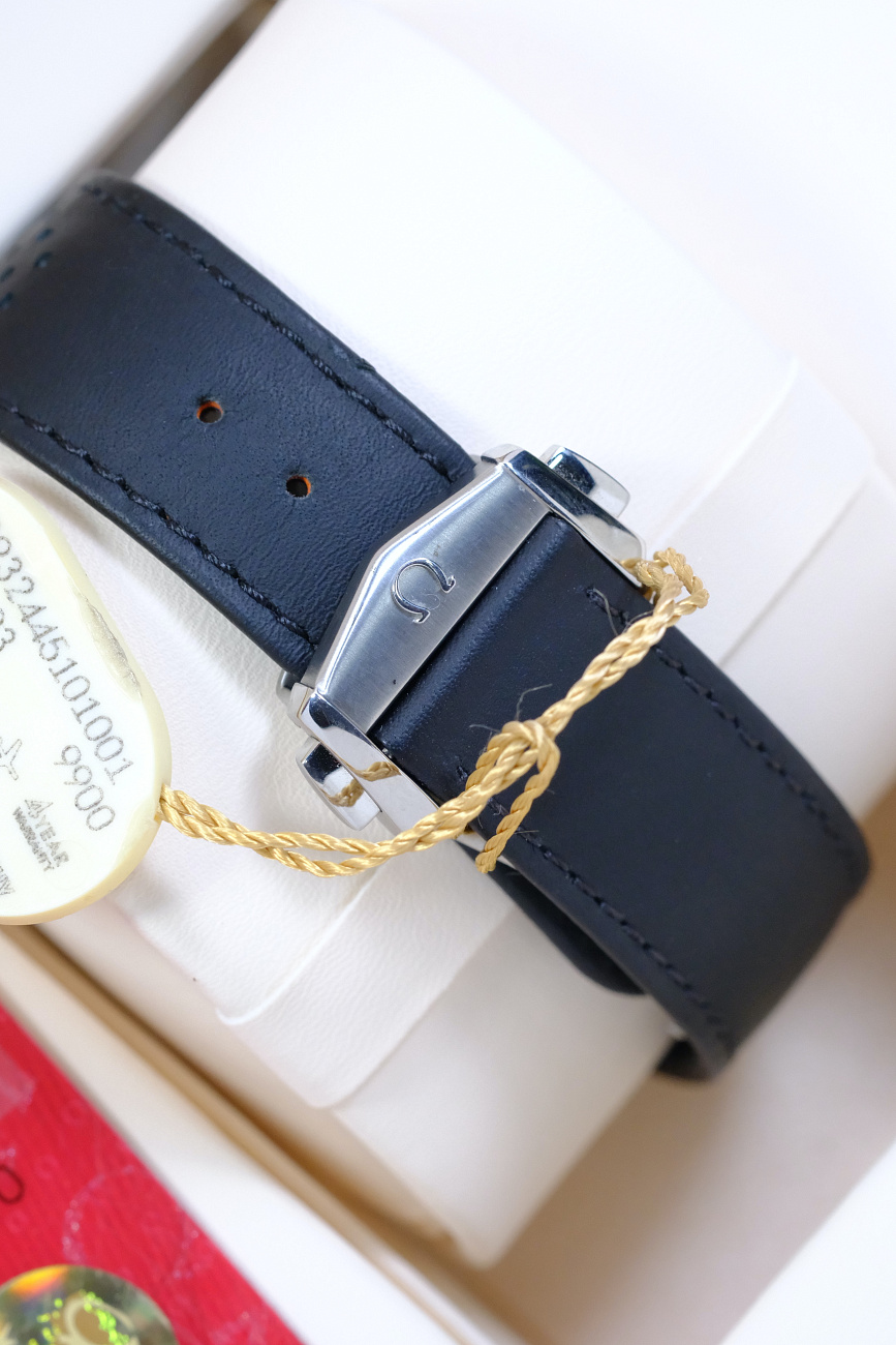 Часы Omega  Speedmaster Racing  329.32.44.51.01.001