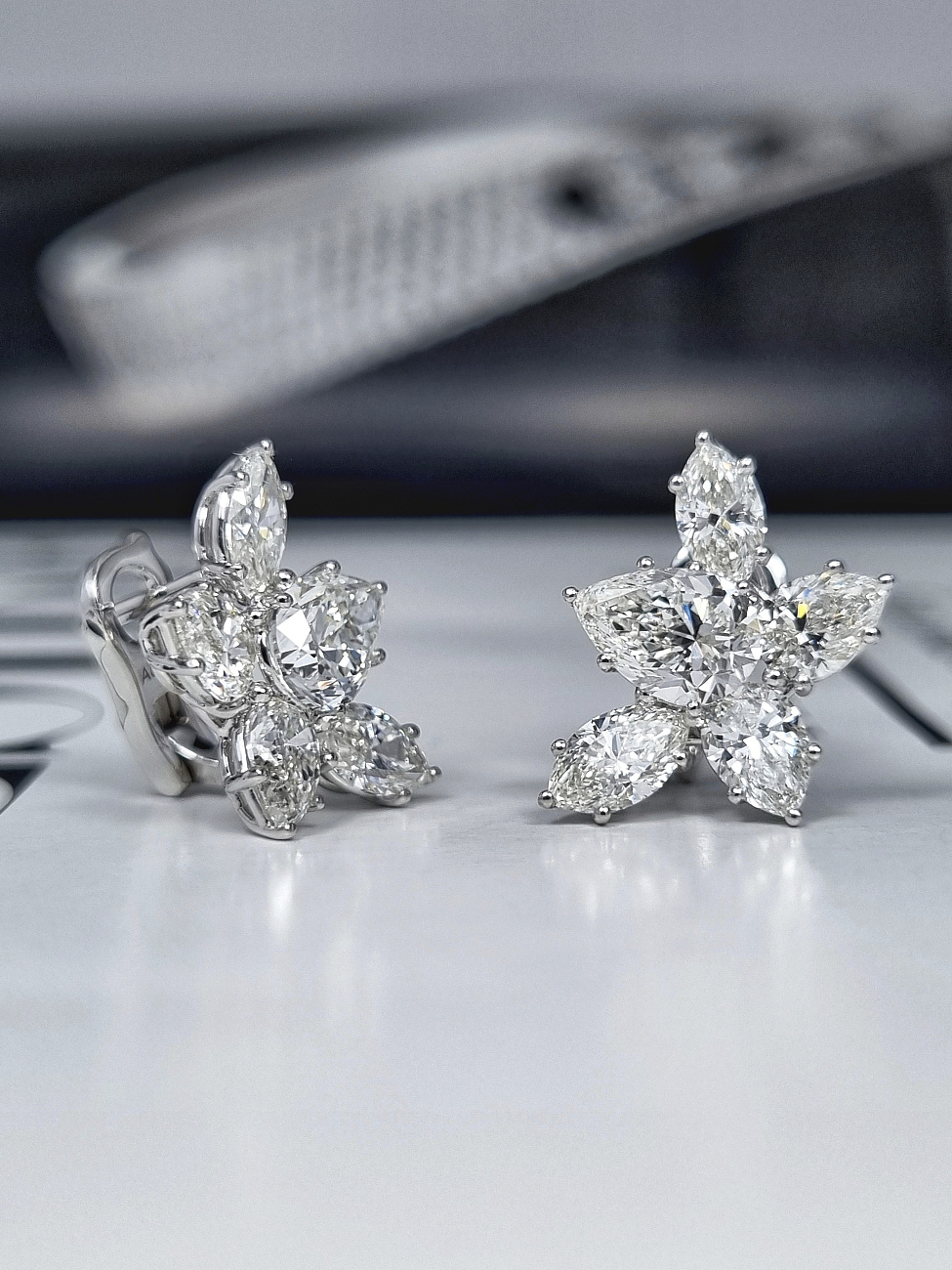 Украшение GIA  Cluster Diamond Earrings 5,02 ct. H/VS   