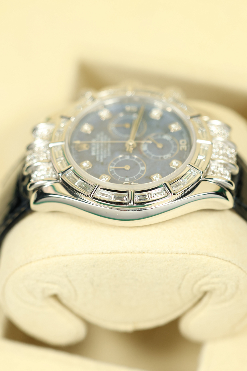 Часы Rolex  Oyster Perpetual Cosmograph Daytona White Gold Sodalite  116519G SODA