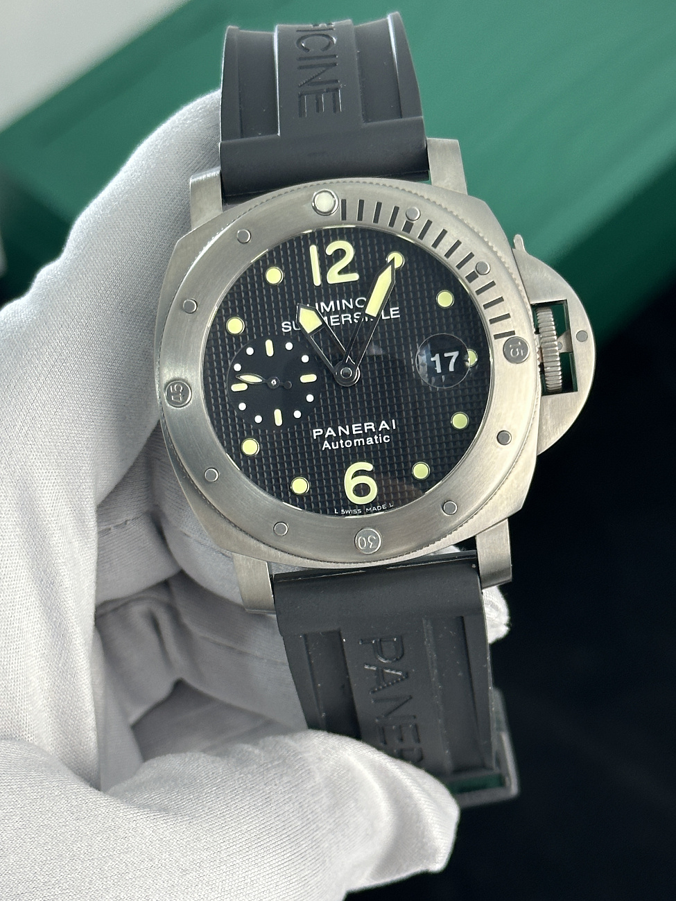 Часы Panerai  Contemporary Luminor Submersible  PAM00025 
