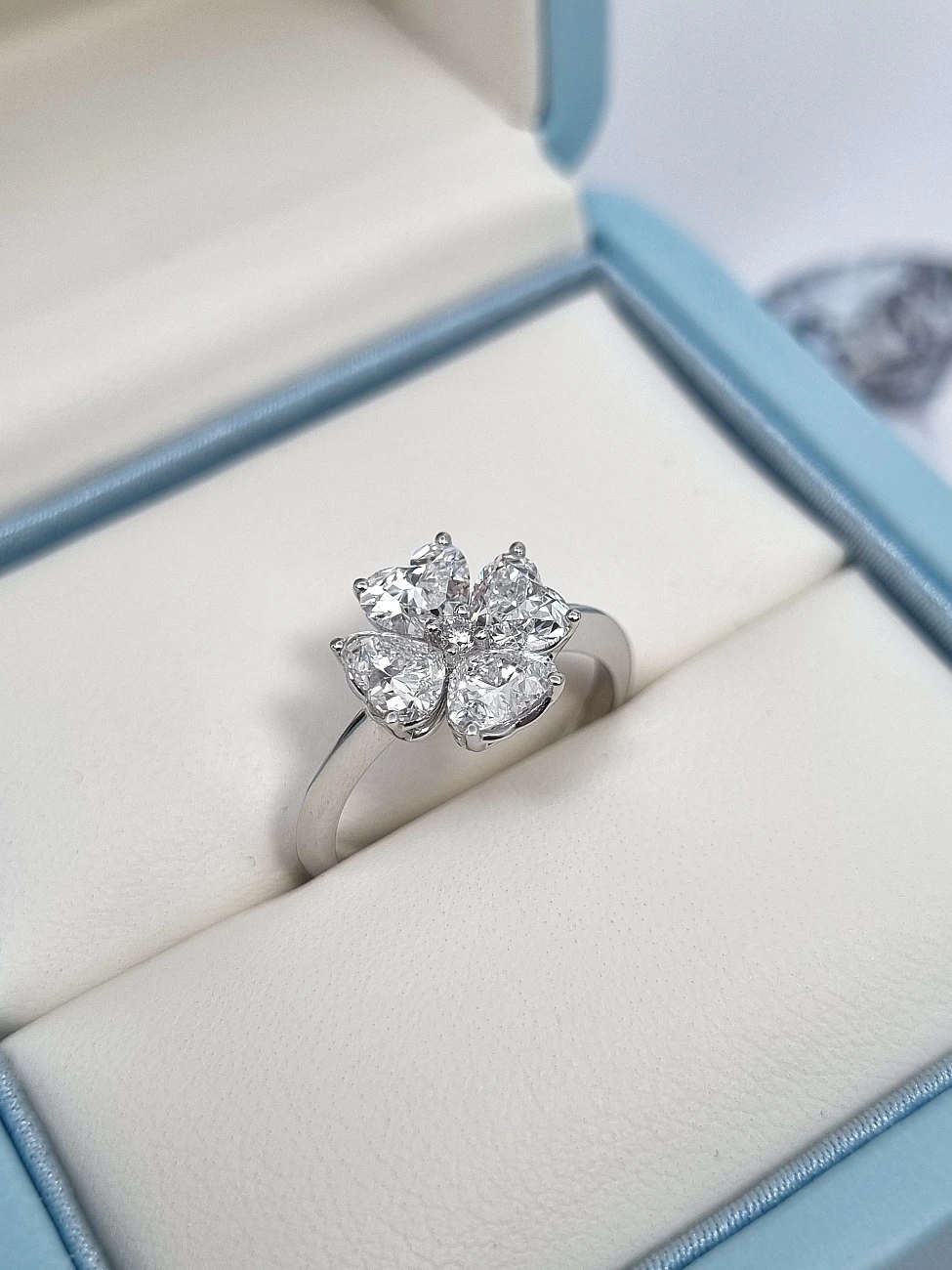 Украшение GIA  Кольцо с бриллиантами 2,04 ct. H/VS1   
