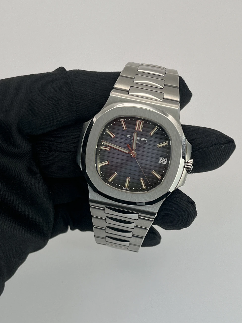 Часы Patek Philippe  Nautilus  5711/1A-010