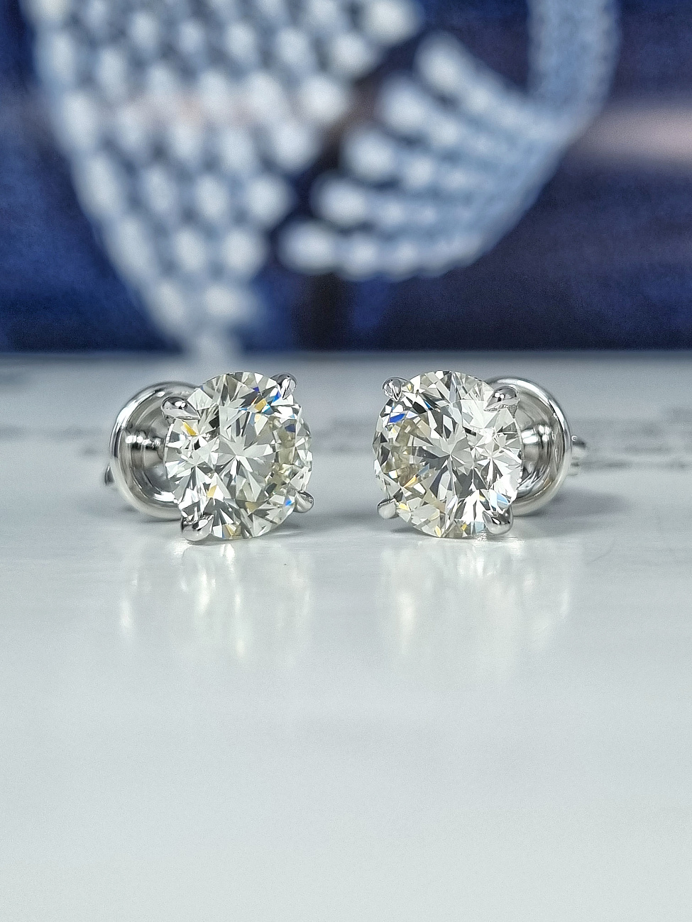 Украшение GIA  Серьги 3,26/3,32 ct. L/VS2 (3 Excellent) Round Diamonds   
