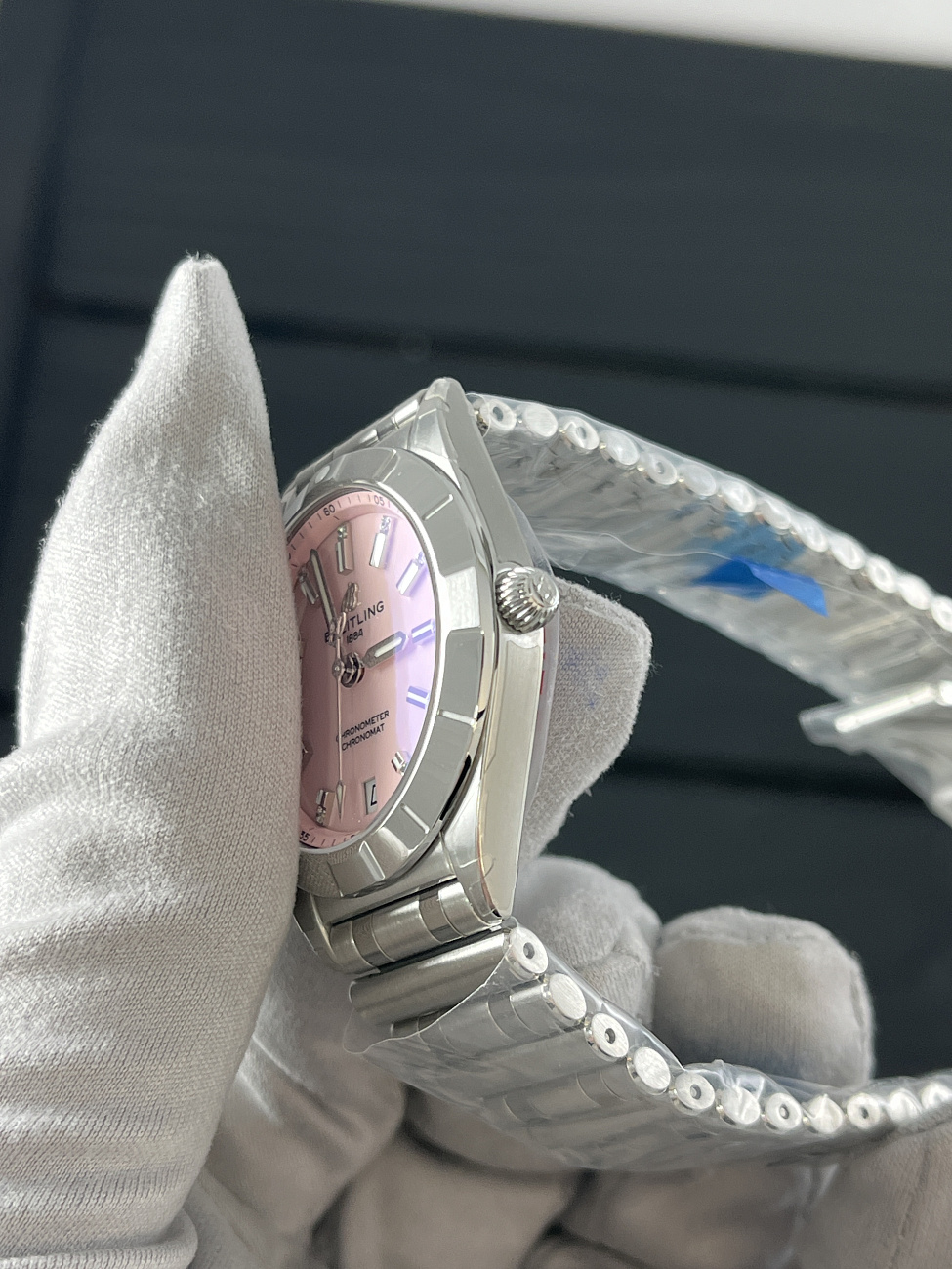 Часы Breitling  Chronomat 32Mm  A77310101K1A1