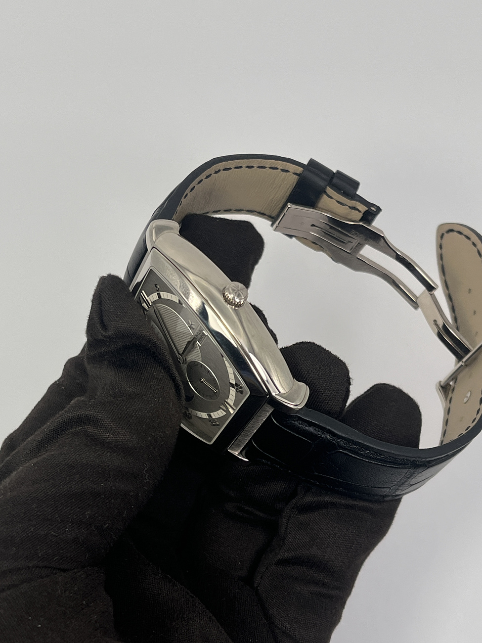 Часы Vacheron Constantin  Malte Tonneau Moon Phase Power-Reserve White Gold  83080/000G-9408