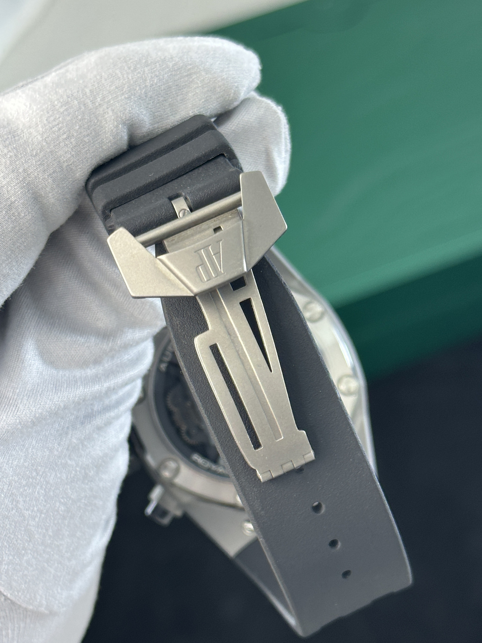 Часы Audemars Piguet  Royal Oak Concept Gmt Tourbillon 44 Mm  26560IO.OO.D002CA.01