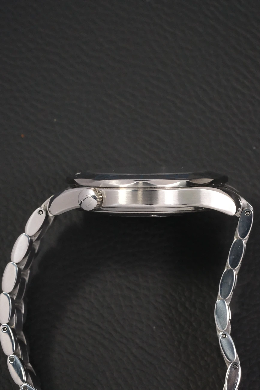 Часы Omega  Seamaster 41Mm Electric Blue Quartz  22658000