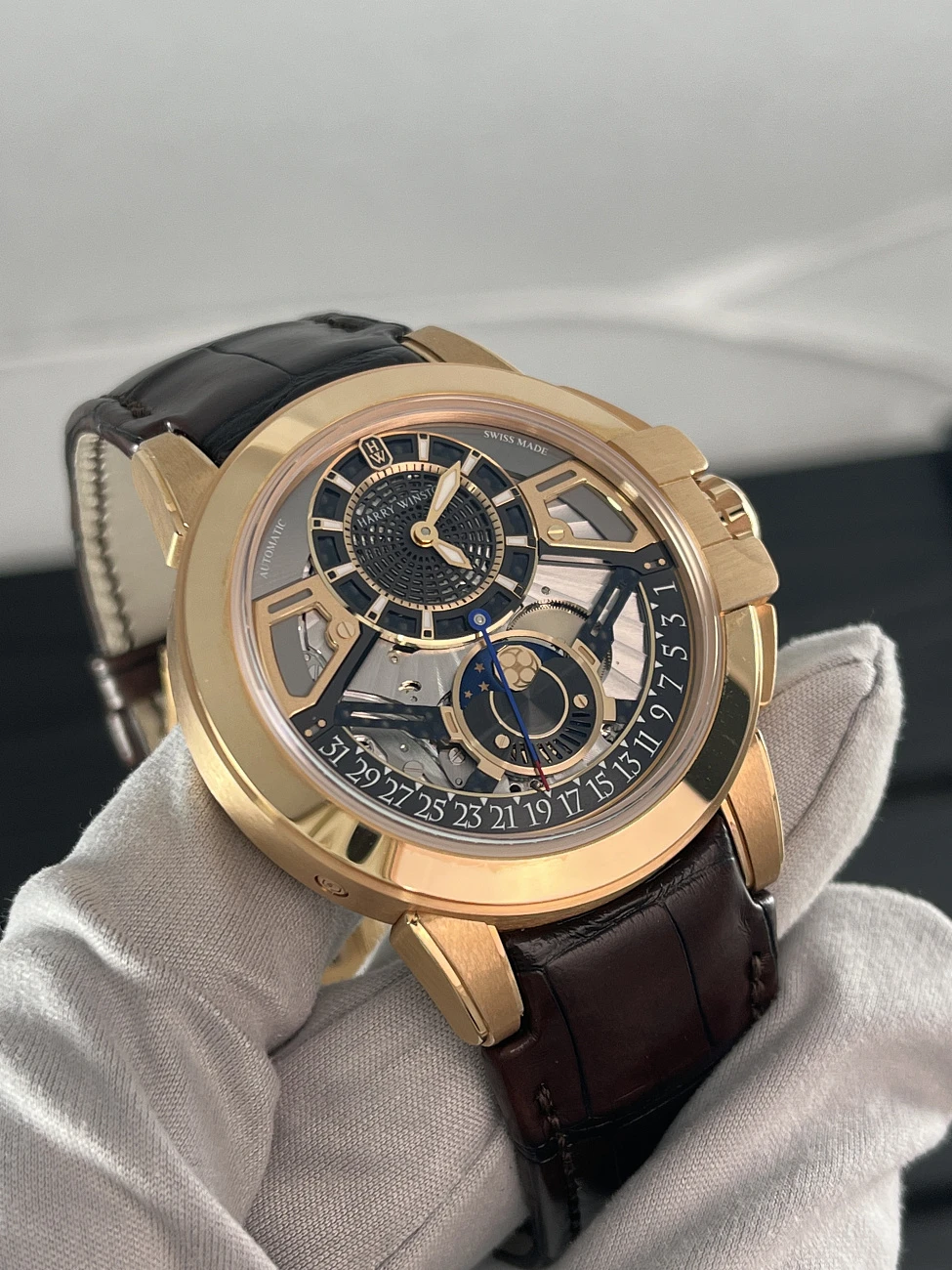 Часы Harry Winston  Ocean Moon Phase Automatic 42 Mm Rose Gold  OCEAMP42RR001 