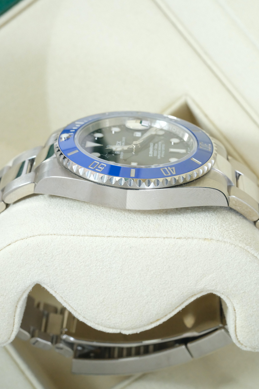 Часы Rolex  Oyster Perpetual White Gold Submariner Date  126619LB