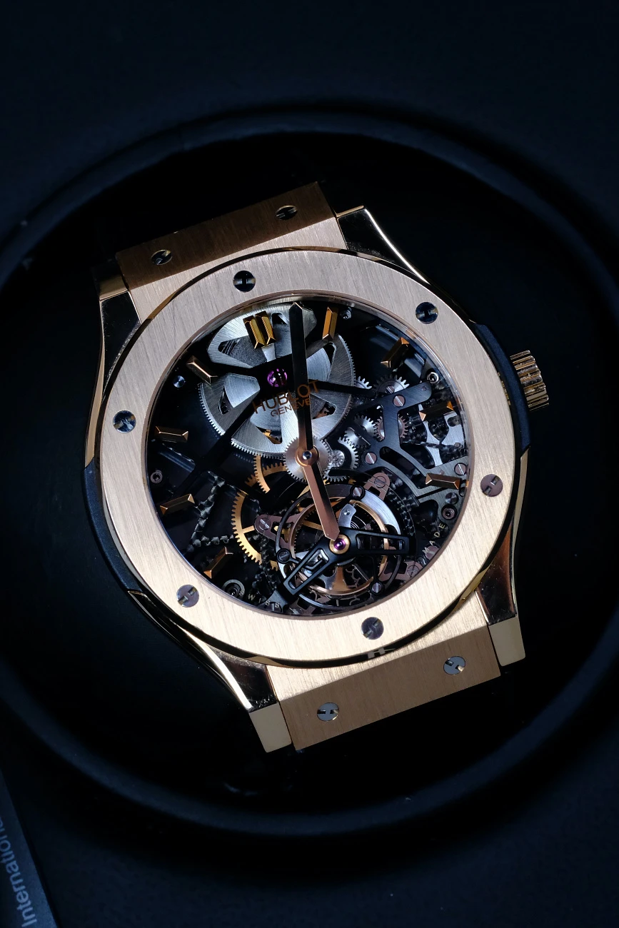 Часы Hublot  Classic Fusion Skeleton Tourbillon King Gold 45Mm Limited Edition  505.OX.0180.LR
