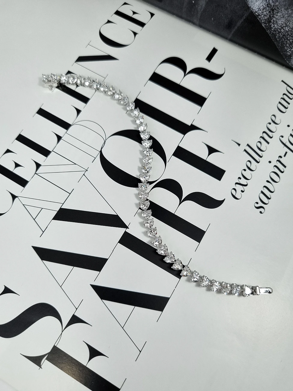 Украшение GIA  Браслет с бриллиантами 15,00 ct. F-G/VS (Heart Shape)   