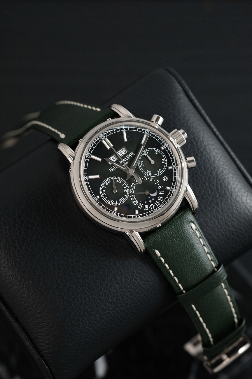 Часы Patek Philippe  Patek Philippe 5204G-001 - Grand Complications Perpetual Calendar White Gold  5204g-001