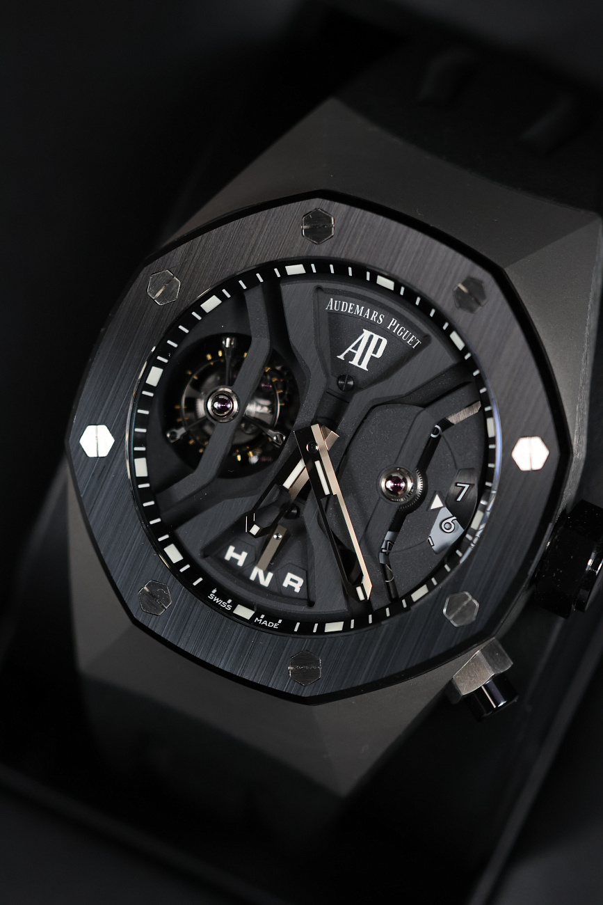 Часы Audemars Piguet  Royal Oak Concept Gmt Tourbillon 44 Mm  26560IO.OO.D002CA.01