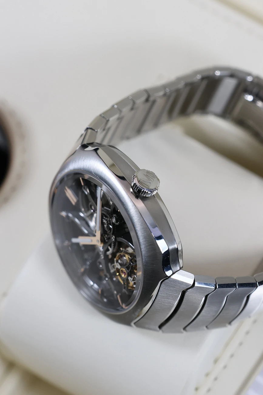 Часы H. Moser &amp; Cie  Streamliner Streamliner Tourbillon Skeleton  6814-1200