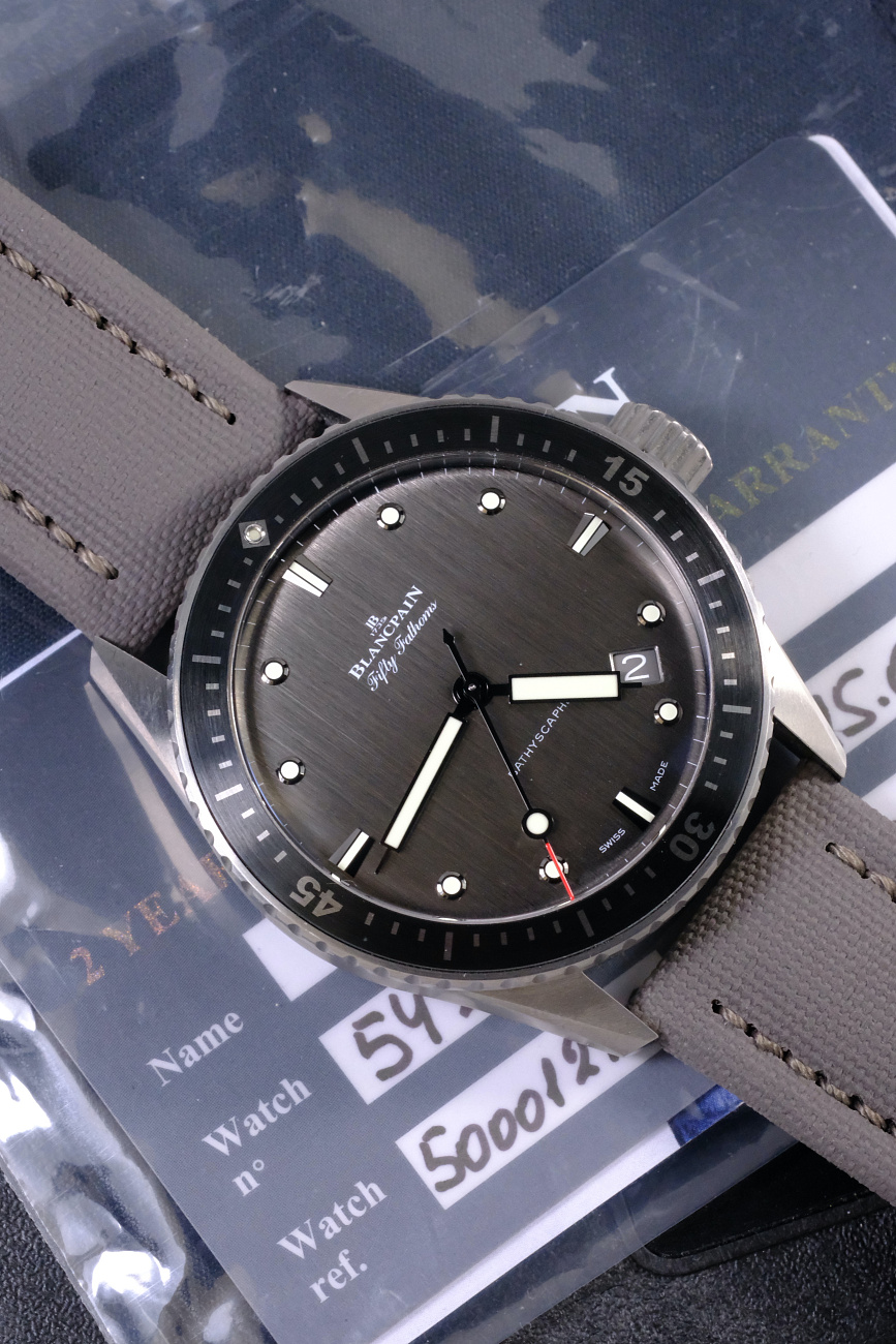 Часы Blancpain  Fifty Fathoms Bathyscaphe  5000 1210 G52A