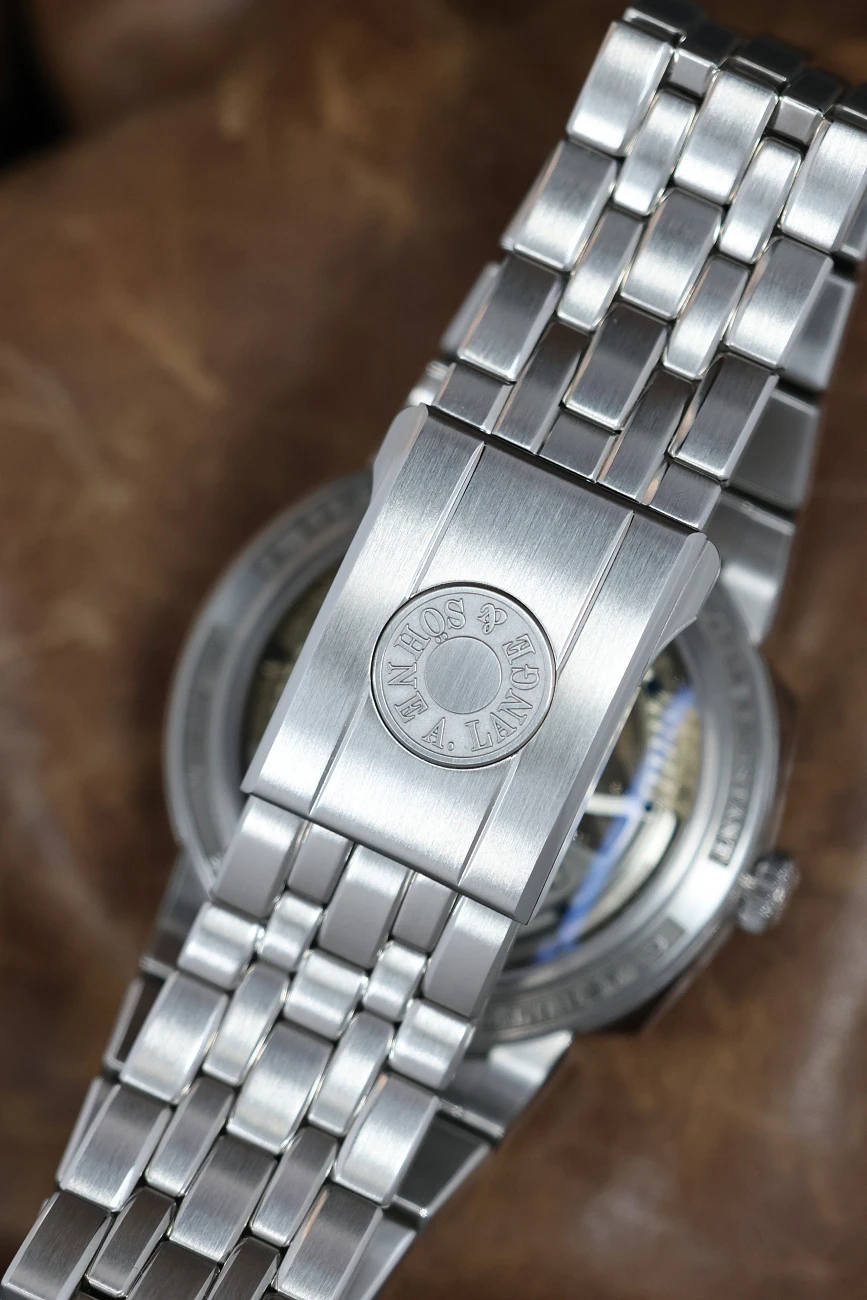 Часы A. Lange &amp; Sohne  Odysseus Stainless Steel Blue Dial  363.179