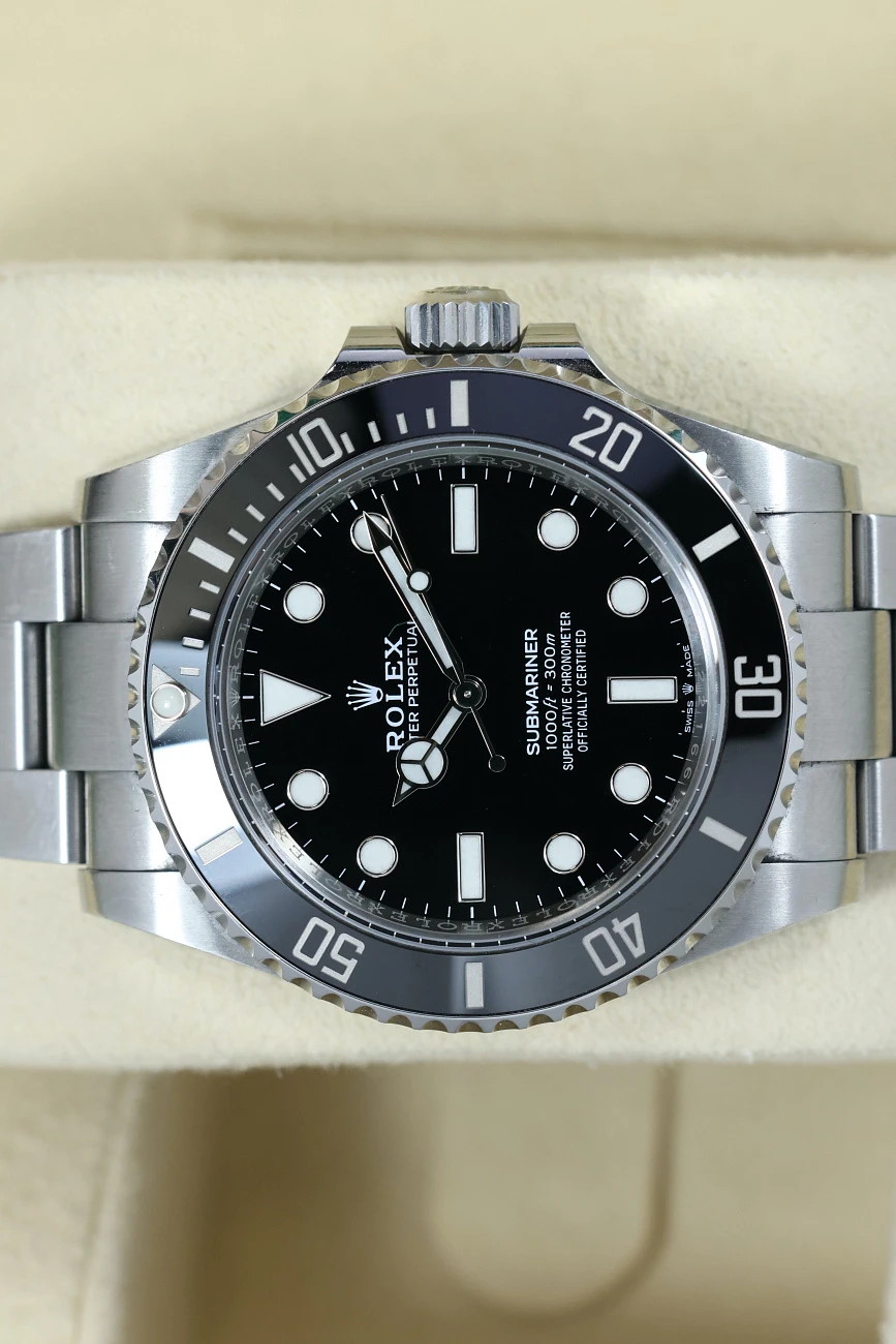 Часы Rolex  Submariner No Date Steel  124060