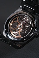 Часы Girard-Perregaux  Laureato Skeleton Ceramic  81015-32-001-32A