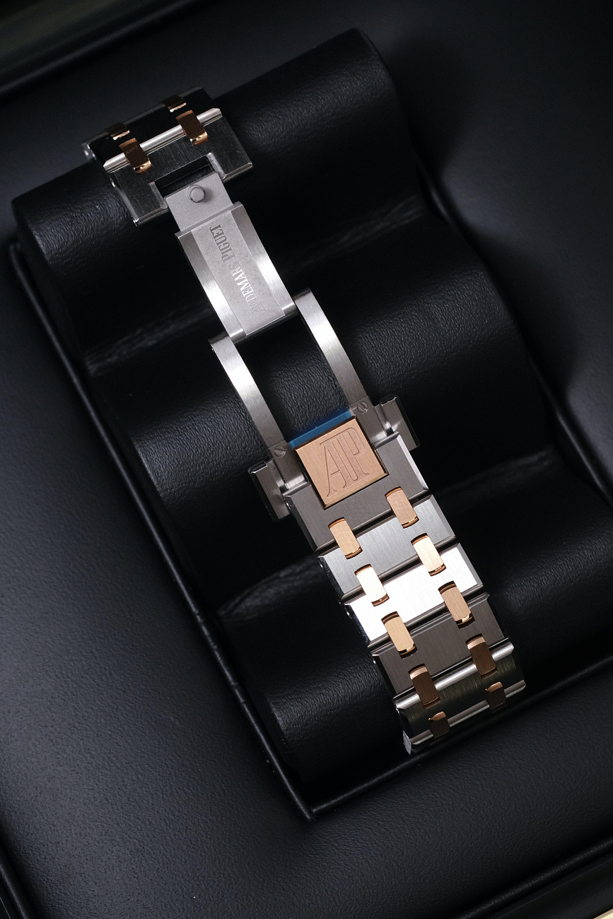 Часы Audemars Piguet  Royal Oak Steel Gold Grey Dial  77450SR.OO.1361SR.03