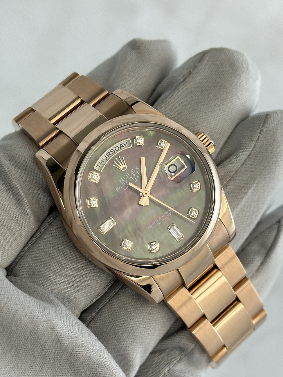 Часы Rolex  Day-Date Rose Gold Mop Diamond Dial  118205