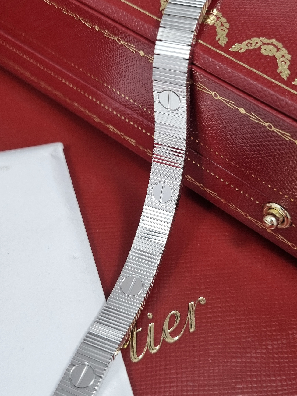 Cartier в наличии в Москве в "Мануфактуре"!