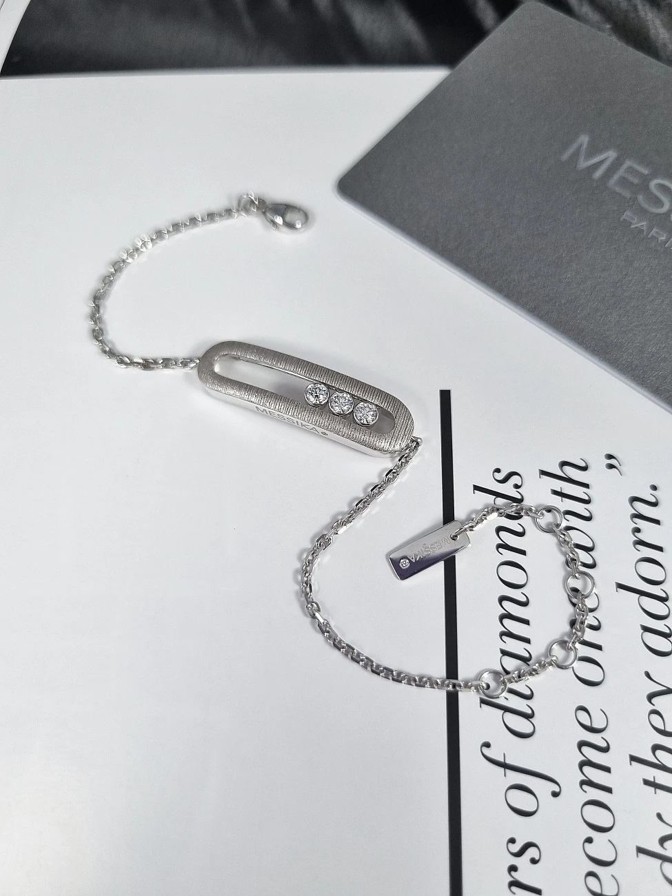 Украшение Messika  Move Classique Ciselé Bracelet  Move Classique Ciselé Bracelet 14586-WG 