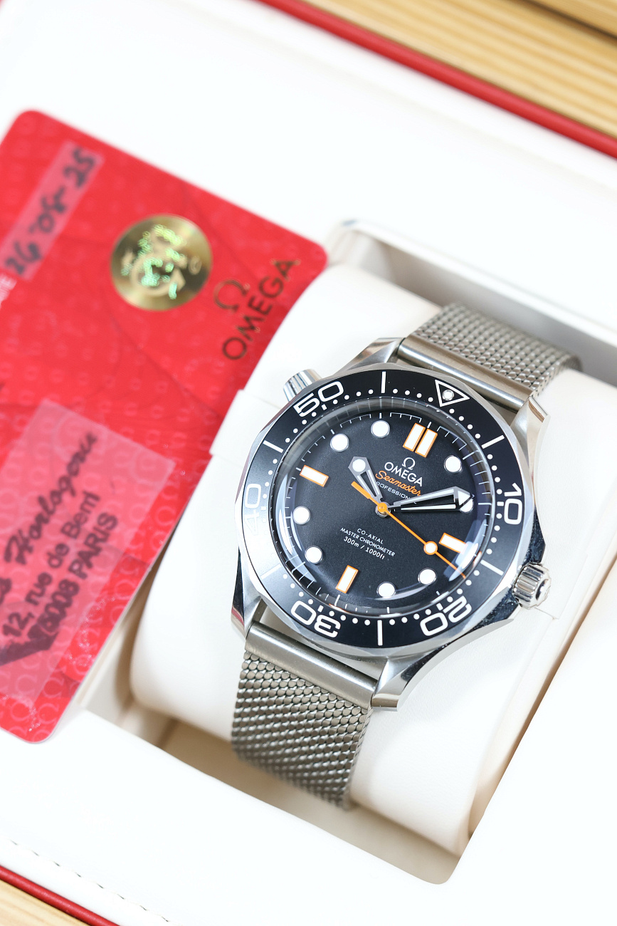 Часы Omega  SEAMASTER DIVER 300M 42 mm Steel  210.30.42.20.01.018