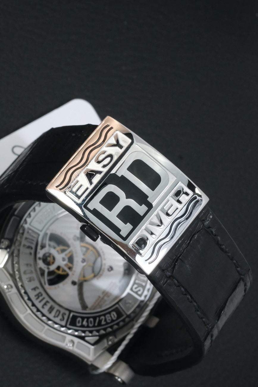 Часы Roger Dubuis  Easydiver K10 Tourbillon  SE48 05 7.N/9 K9/K10