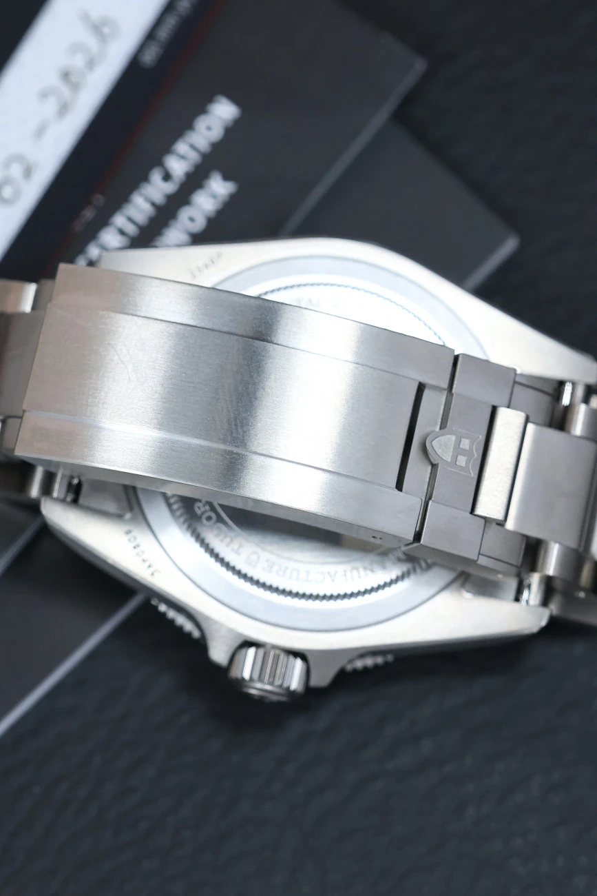 Часы Tudor  Pelagos Red Line 39mm  25407N