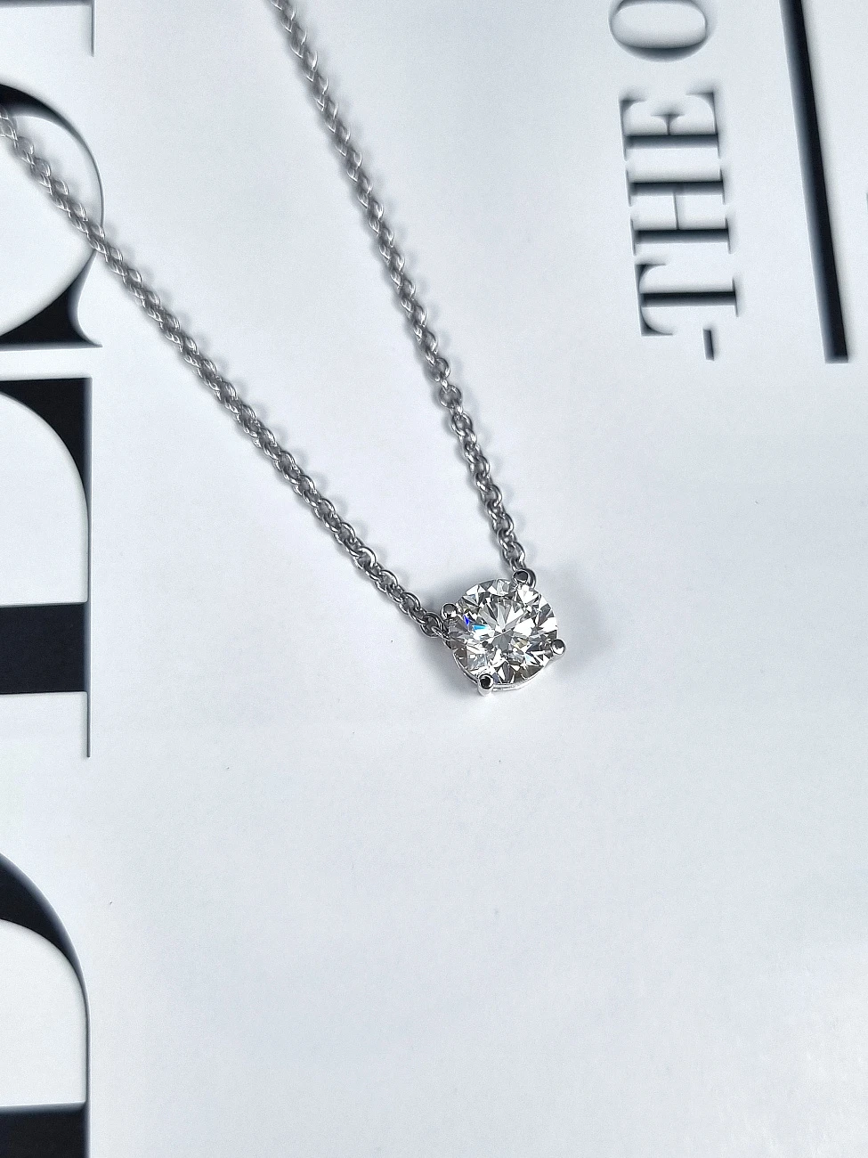 Украшение GIA  Подвеска с бриллиантом 0,99 ct. J/VS1 (3 excellent)   