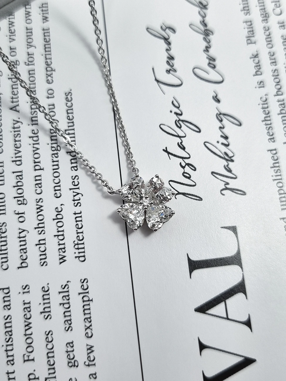 Украшение GIA  Подвеска 2,01 ct. H/VS1 Hearts Diamonds   
