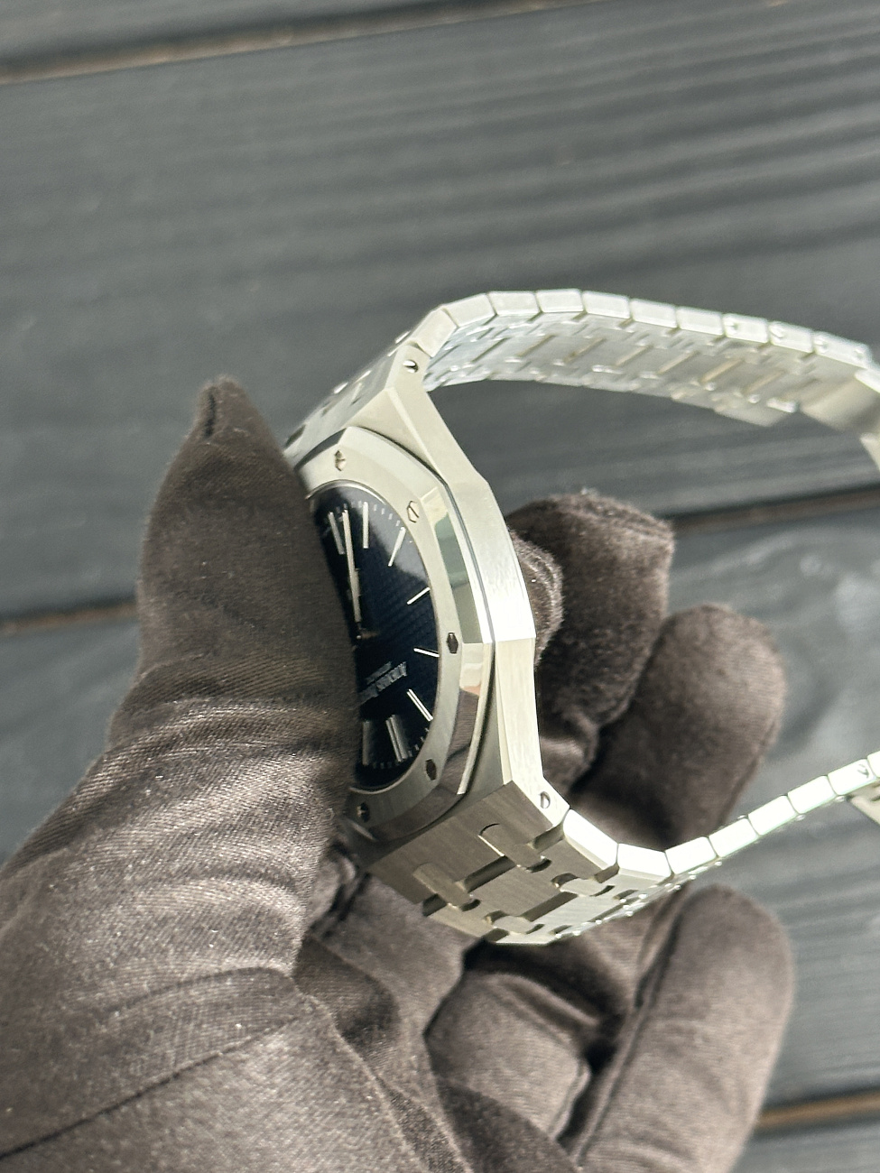 Часы Audemars Piguet  Royal Oak Jumbo 39 Mm Blue  15202ST.OO.1240ST.01