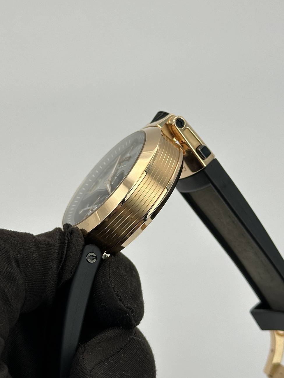 Часы Bovet  Amadeo Fleurier Tourbillon Ottanta Due  TPIND001