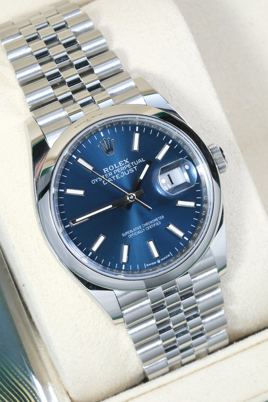 Часы Rolex  Oyster Perpetual Datejust 36Mm Blue Dial Jubilee Bracelet  126200