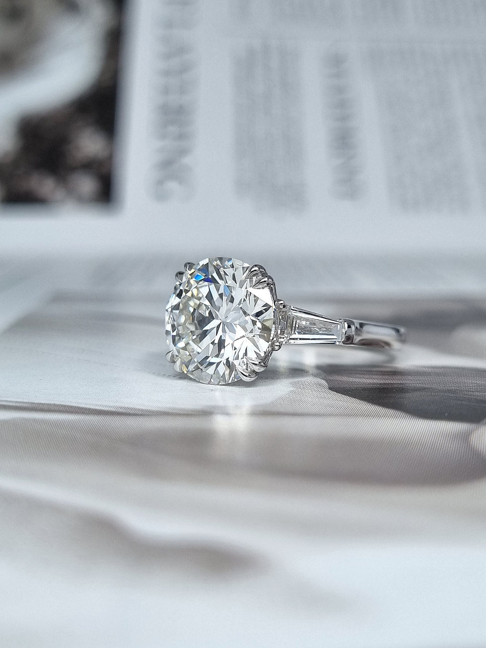 Украшение NO NAME  Кольцо С Бриллиантом 5,02 Ct. H/Vs1 (3 Excellent)   