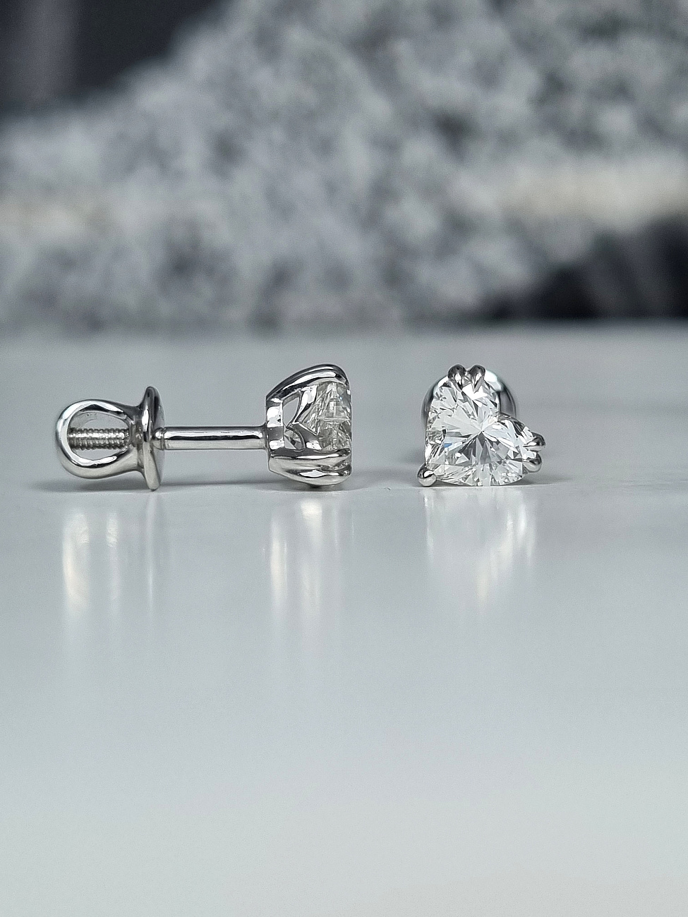 Украшение GIA  СЕРЬГИ 0,50/0,53 ct. G/VS &quot;Heart Diamonds&quot;   
