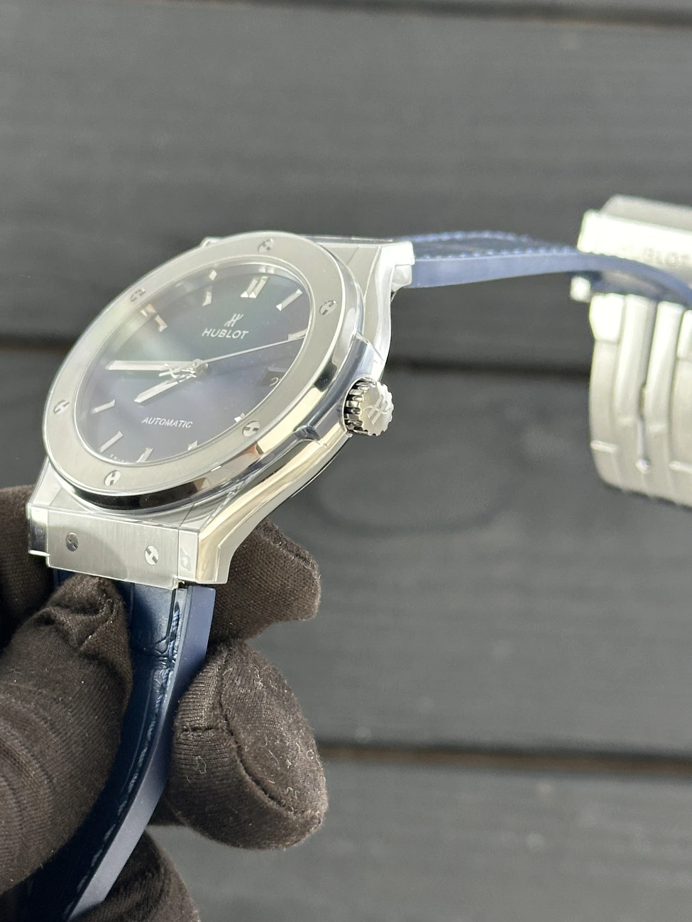 Часы Hublot  Fusion 45Mm Blue Titanium Leather  511.NX.7170.RX
