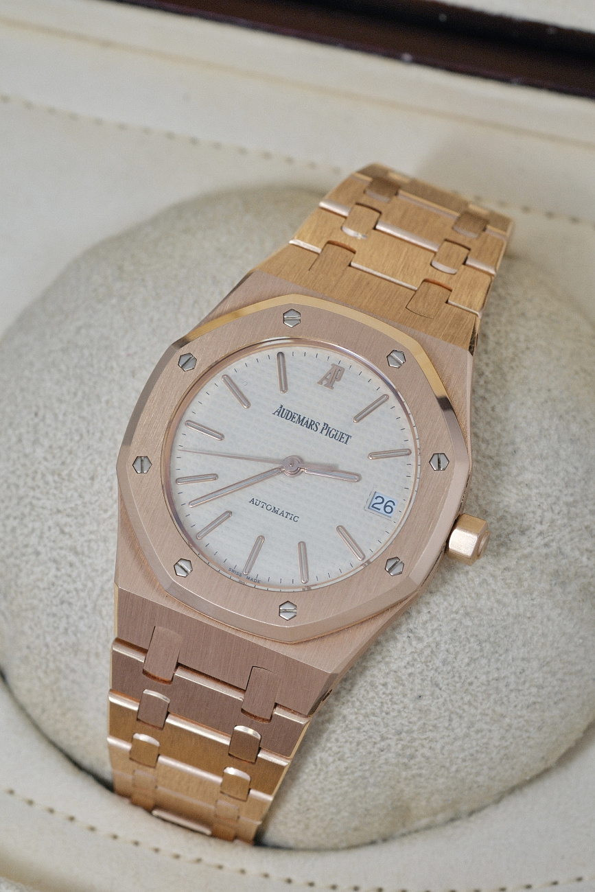 Часы Audemars Piguet  Royal Oak Rose Gold 36Mm White Dial  14790OR.OO.0789OR.01