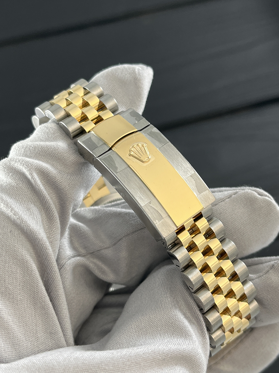 Часы Rolex  Datejust 36Mm Oystersteel Yellow Gold And Diamonds Black Dial  126283RBR