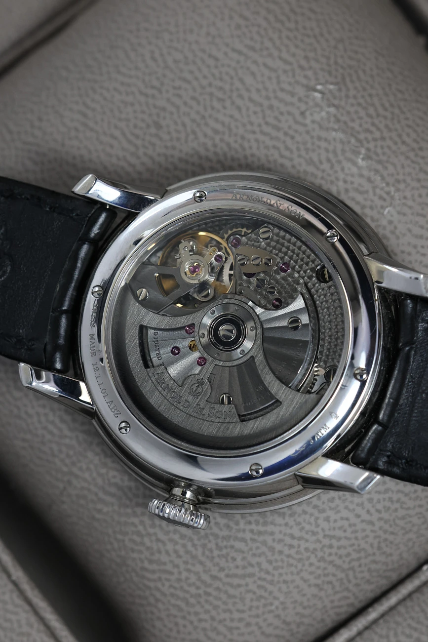 Часы Arnold &amp; Son  Instrument Collection Tbr  1ARASSO1A
