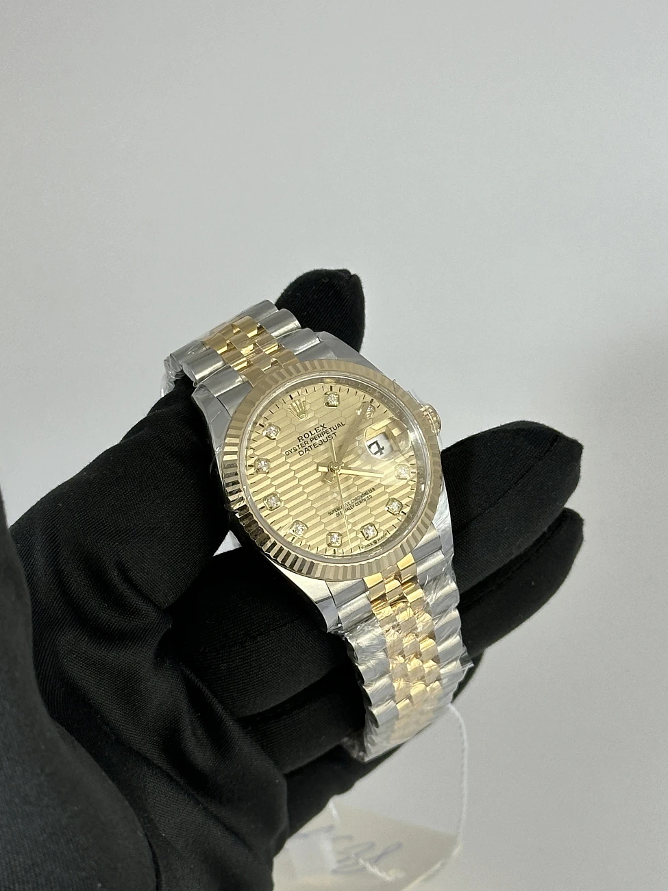 Часы Rolex  Datejust 36Mm Steel &amp; Yellow Gold Motif Dial Diamond Index  126233