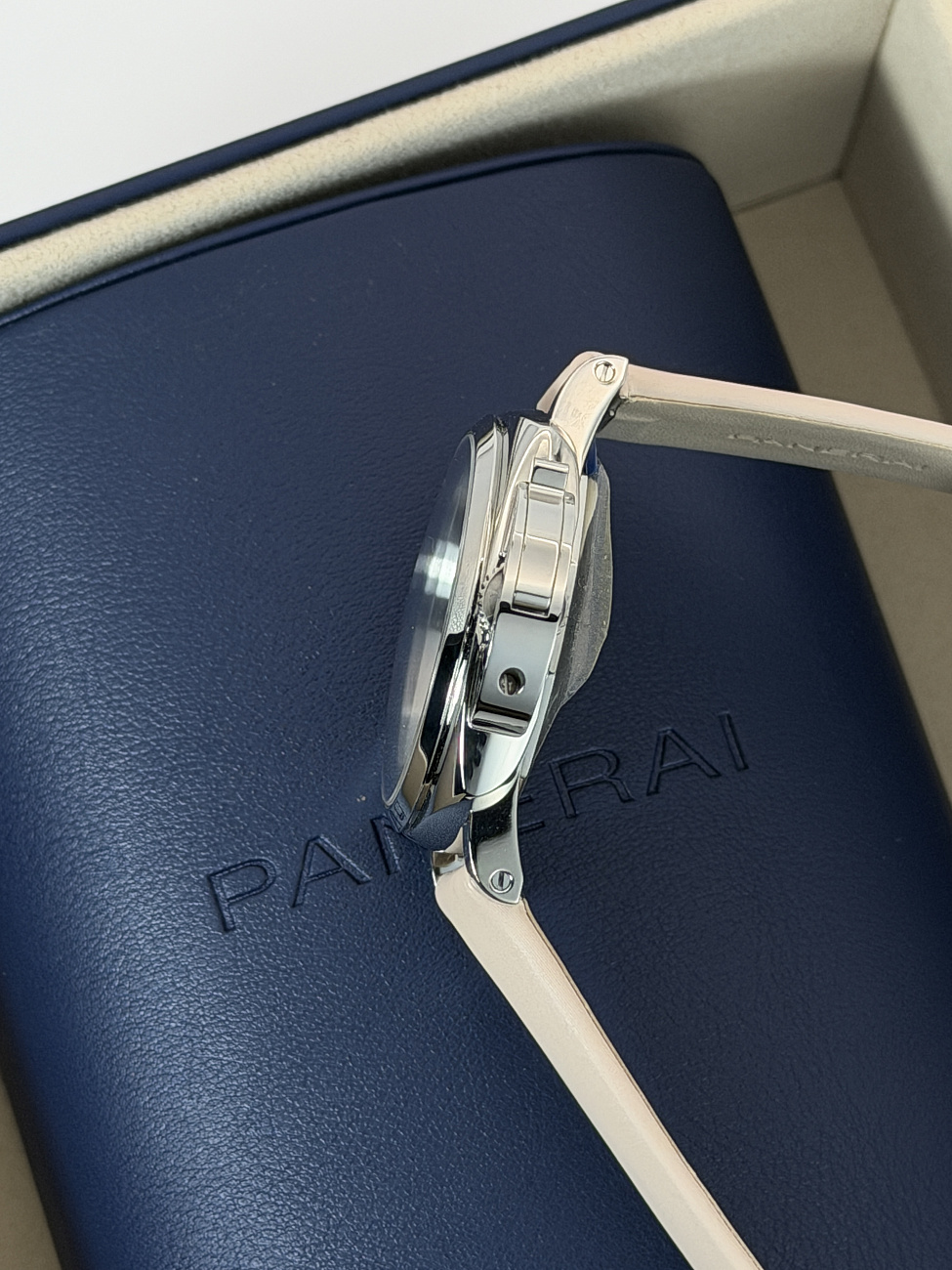 Часы Panerai  Luminor Due 38 Mm  PAM01247