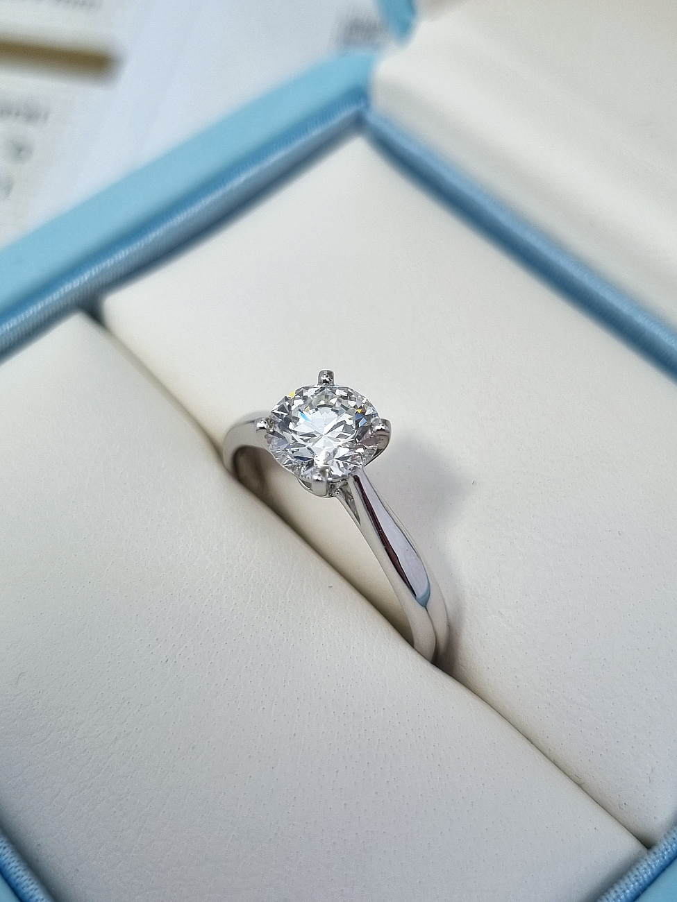 Украшение NO NAME  Кольцо С Бриллиантом 1,01 Ct. G/Vs1 (3 Excellent)   