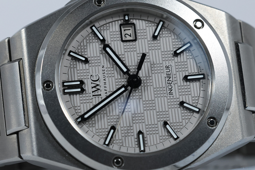 Часы Iwc  Ingenieur Titanium Automatic 40  IW328904
