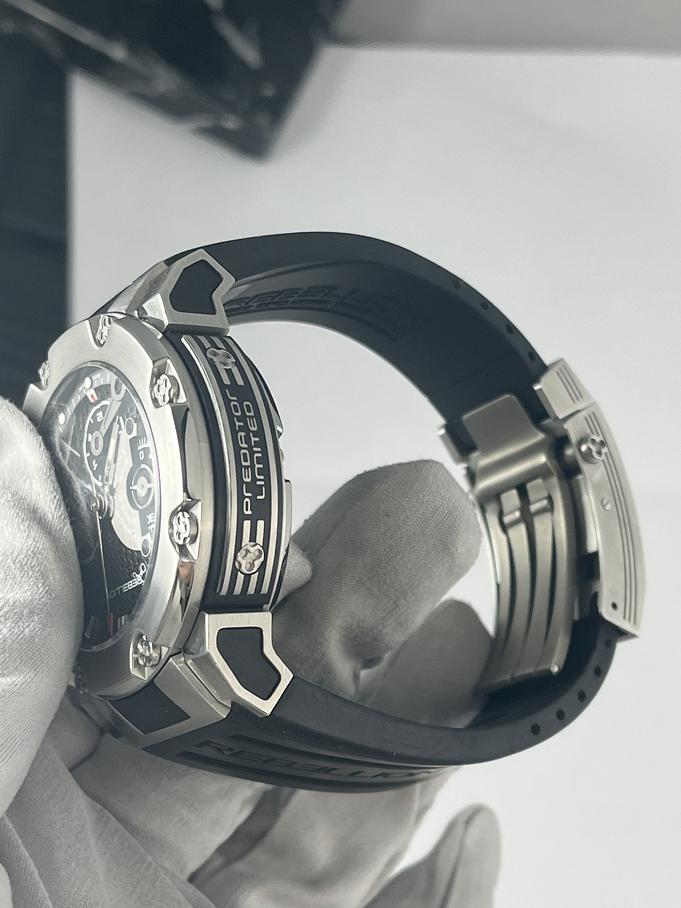 Часы Rebellion  Predator Chrono  